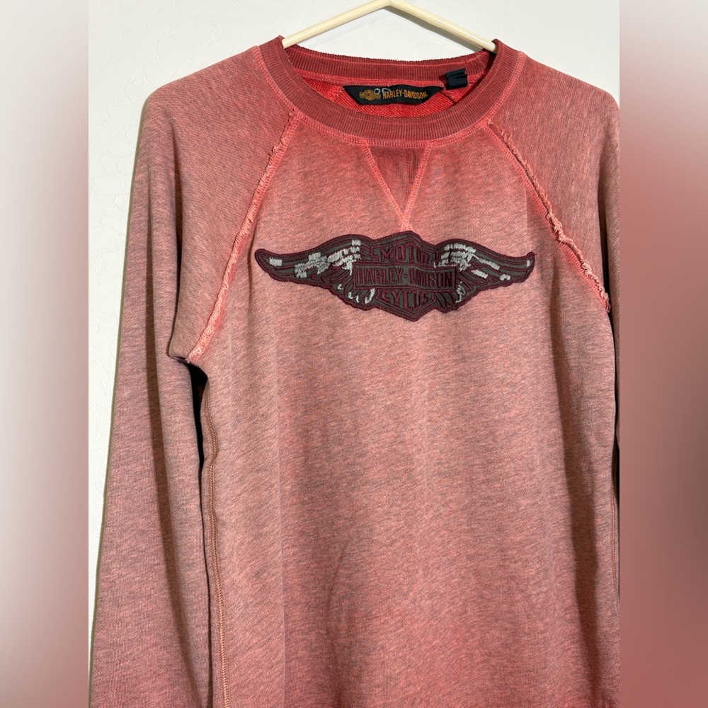 Harley-Davidson Red Ombre Crew Neck distressed Long sleeve Raw Hem‎ motorcycle L - Picture 3 of 14